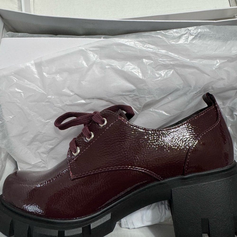 NWT Soda Burgundy Lace-Up Platform Boots